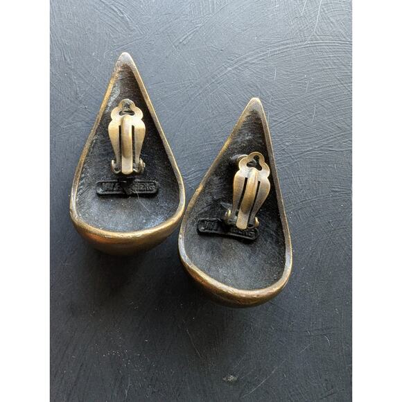 Vtg Jay Feinberg Strongwater MASSIVE Modernist Brass Teardrop Clip On Earrings - Picture 5 of 7